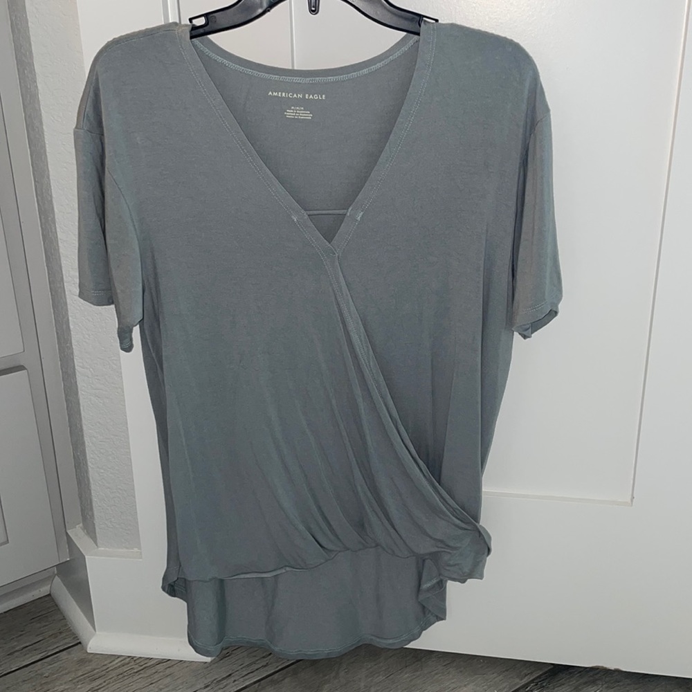 American Eagle Shirt - Size Medium (Grey)